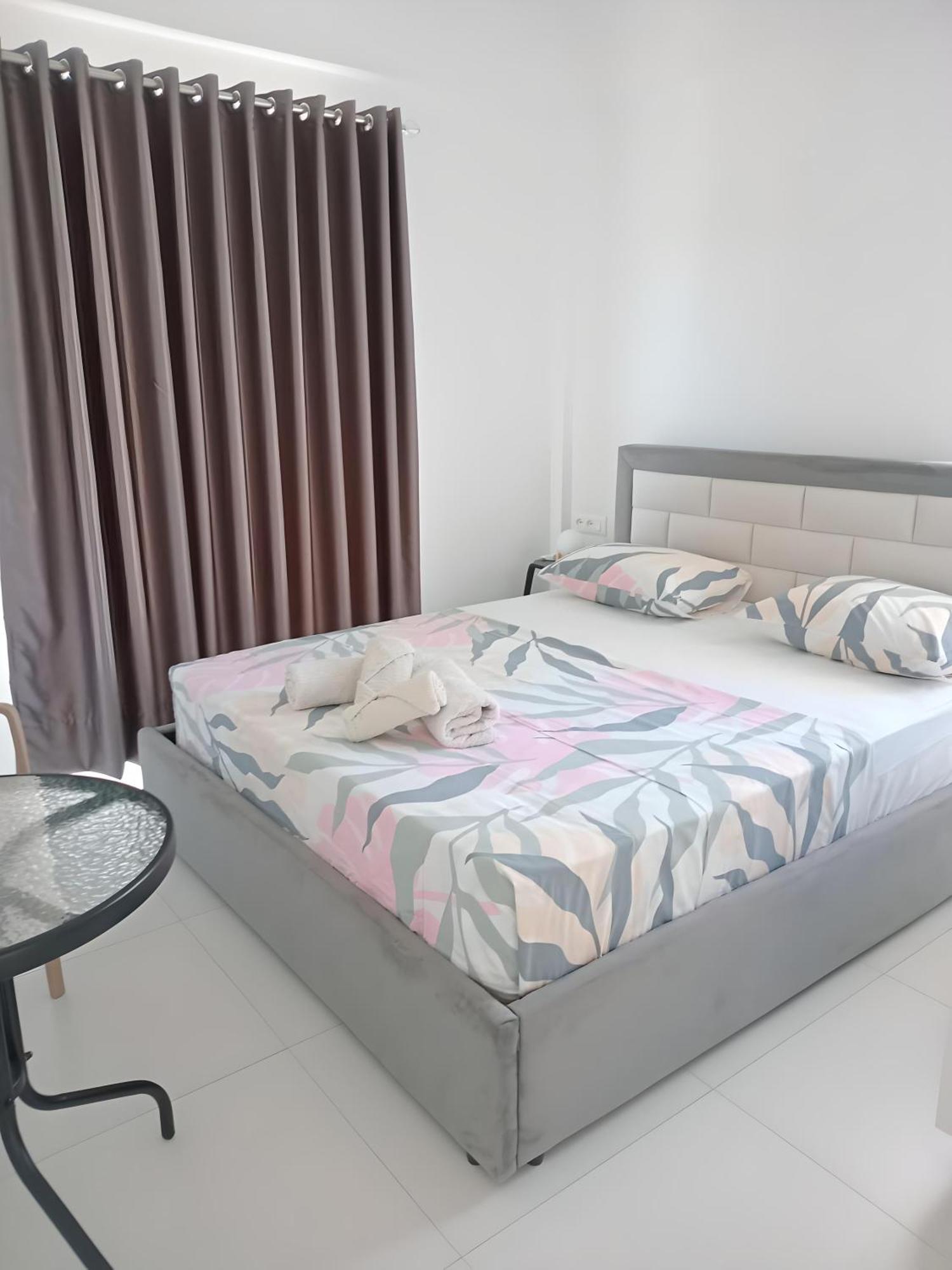 Ida Apartments Саранда Экстерьер фото